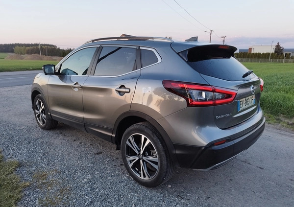 Nissan Qashqai cena 44900 przebieg: 76000, rok produkcji 2018 z Kępno małe 254